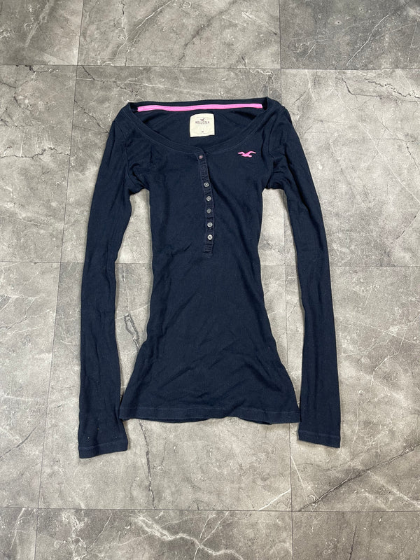 Hollower Henley Top Size M