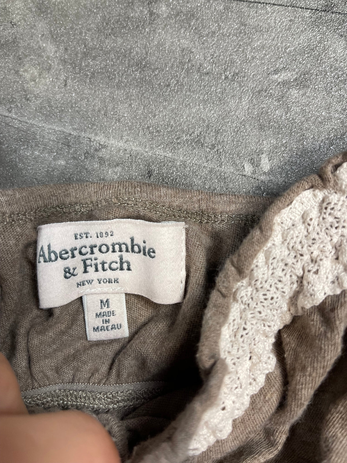 Abercrombie & Fitch Top M