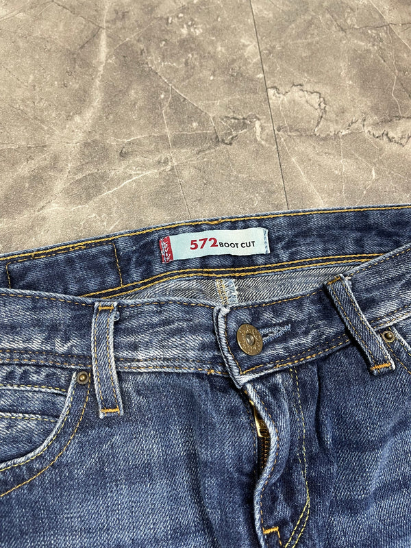 Rare Levi’s 572 Bootcut Jeans S Women